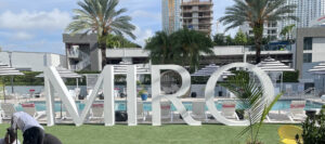 Miro pool club metal letters